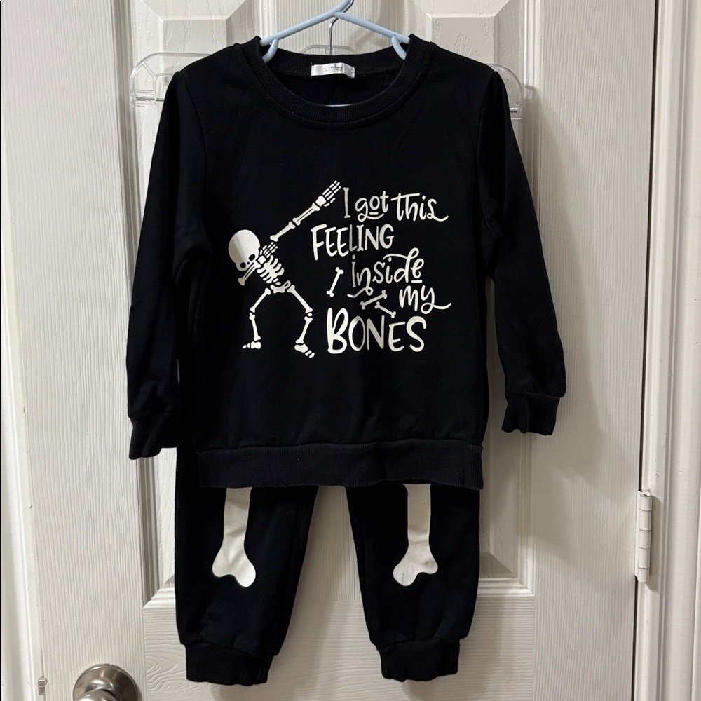 Kids Black Skeleton Set